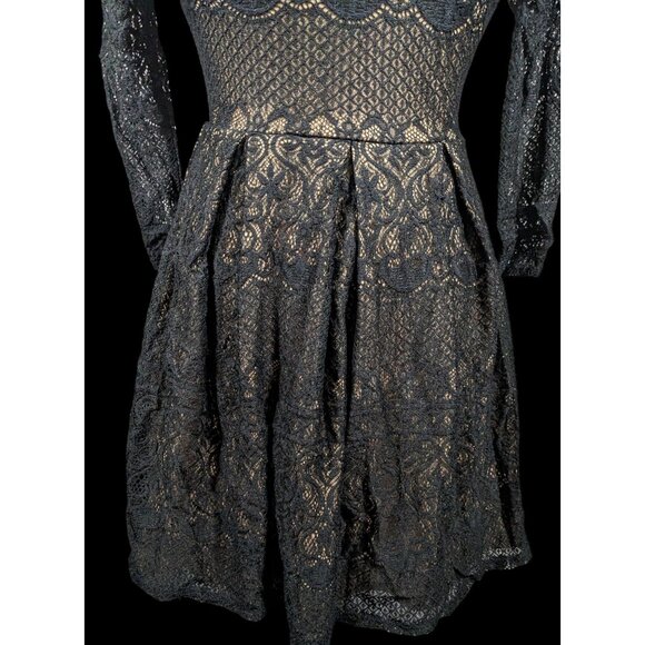 B Darlin Gothic Cream With Black Lace Overlay Knee Length Dress - Picture 5 of 11